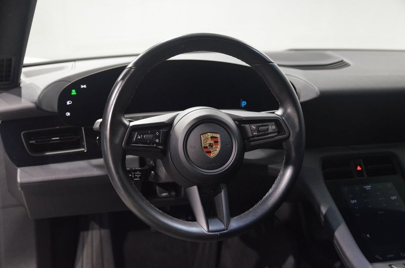 Porsche Taycan bild 14