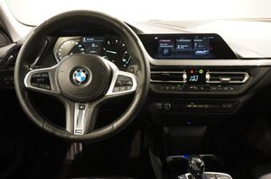 BMW 218 bild 11