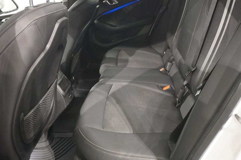 BMW 218 bild 10