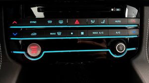 Jaguar F-Pace bild 19