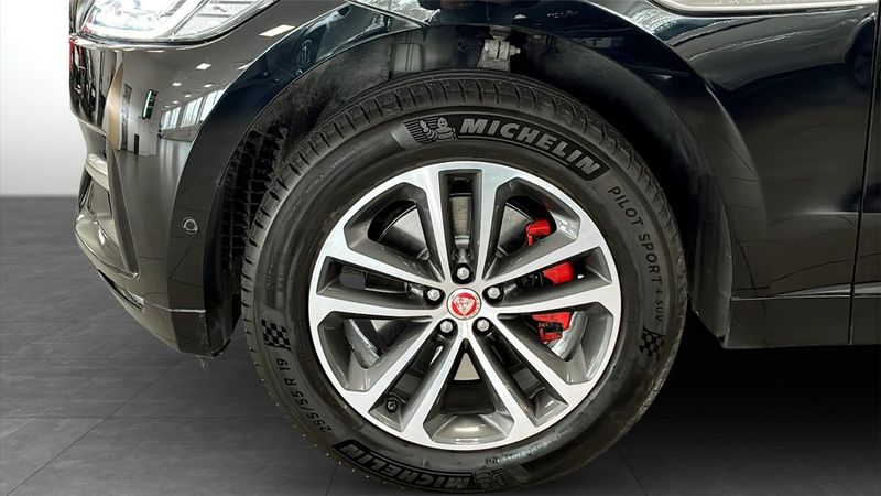 Jaguar F-Pace bild 9
