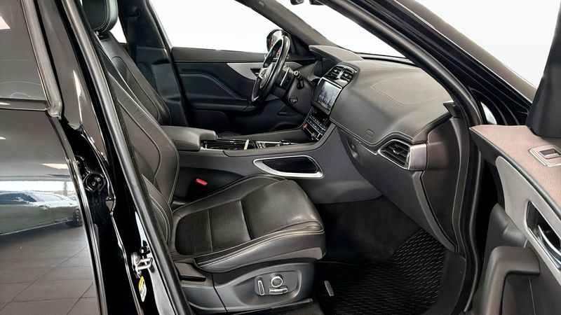 Jaguar F-Pace bild 3
