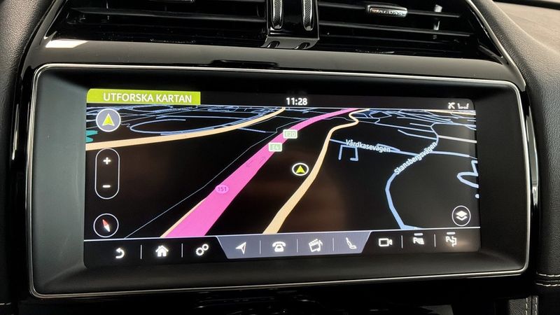 Jaguar F-Pace bild 14