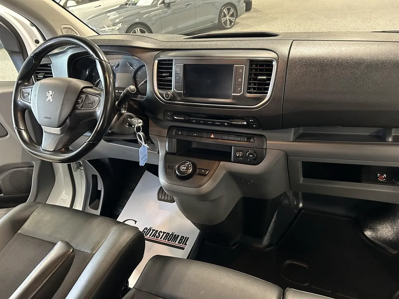 Vehicle image 22