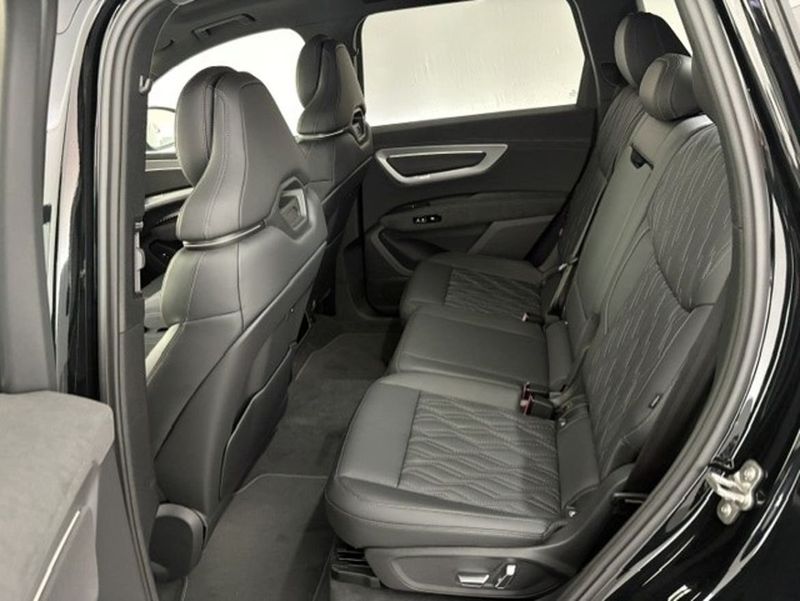 Audi Q7 bild 8