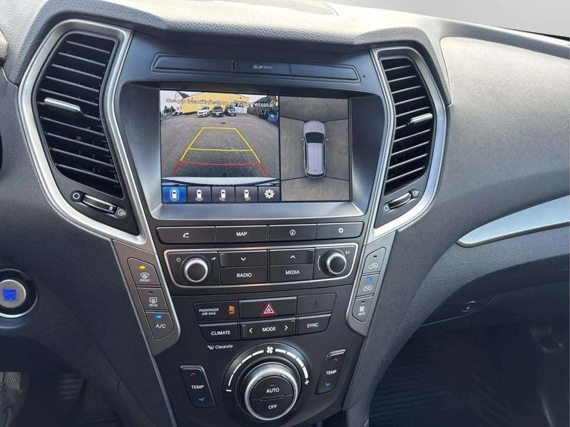 Hyundai Grand Santa Fe bild 16
