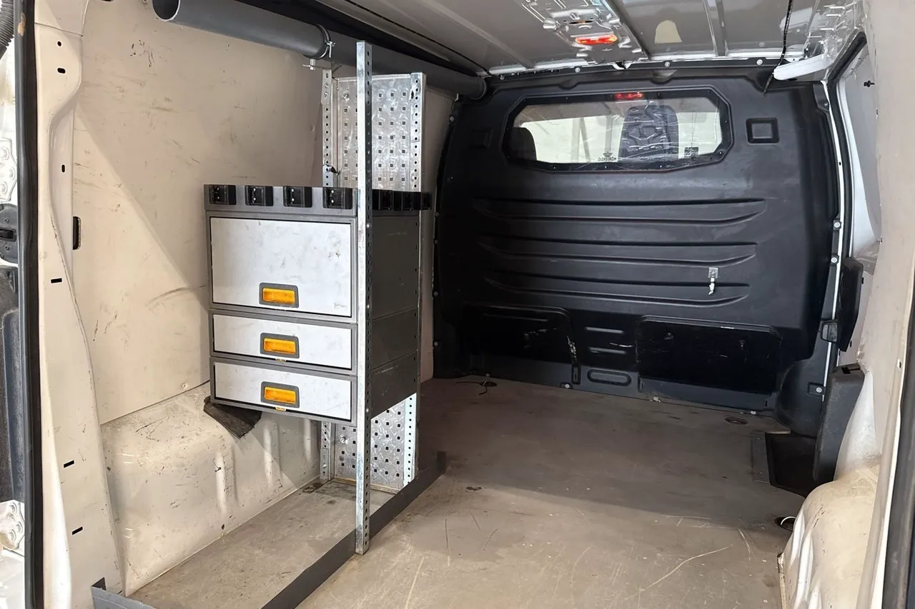 Vehicle image 20