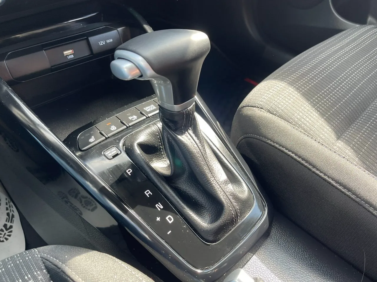 Vehicle image 24