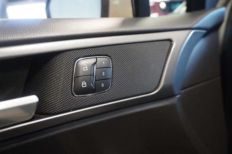 Ford Mondeo bild 8