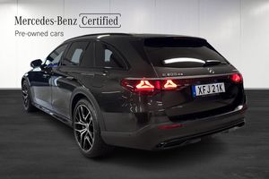 Mercedes E300 bild 3
