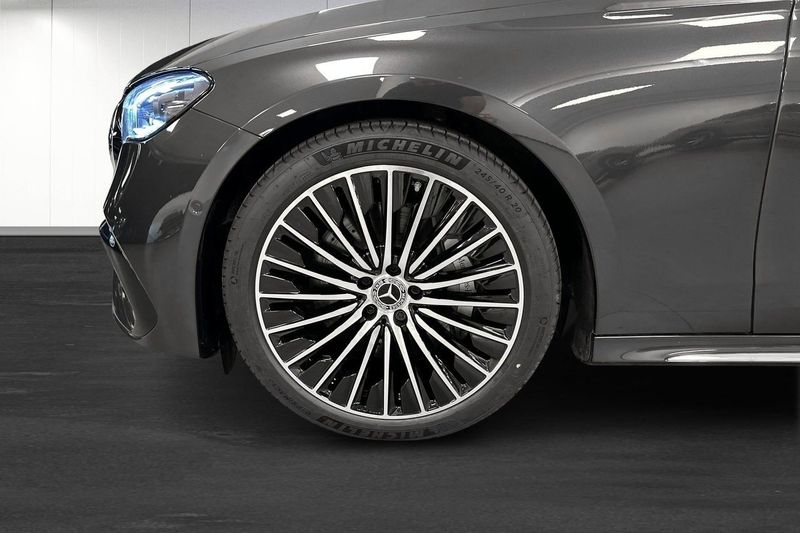 Mercedes E300 bild 12