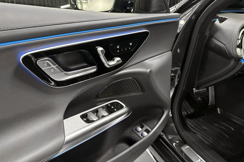 Mercedes E300 bild 14