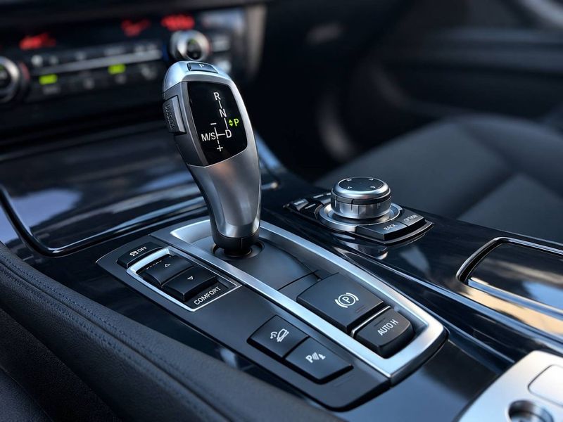 BMW 520 bild 13