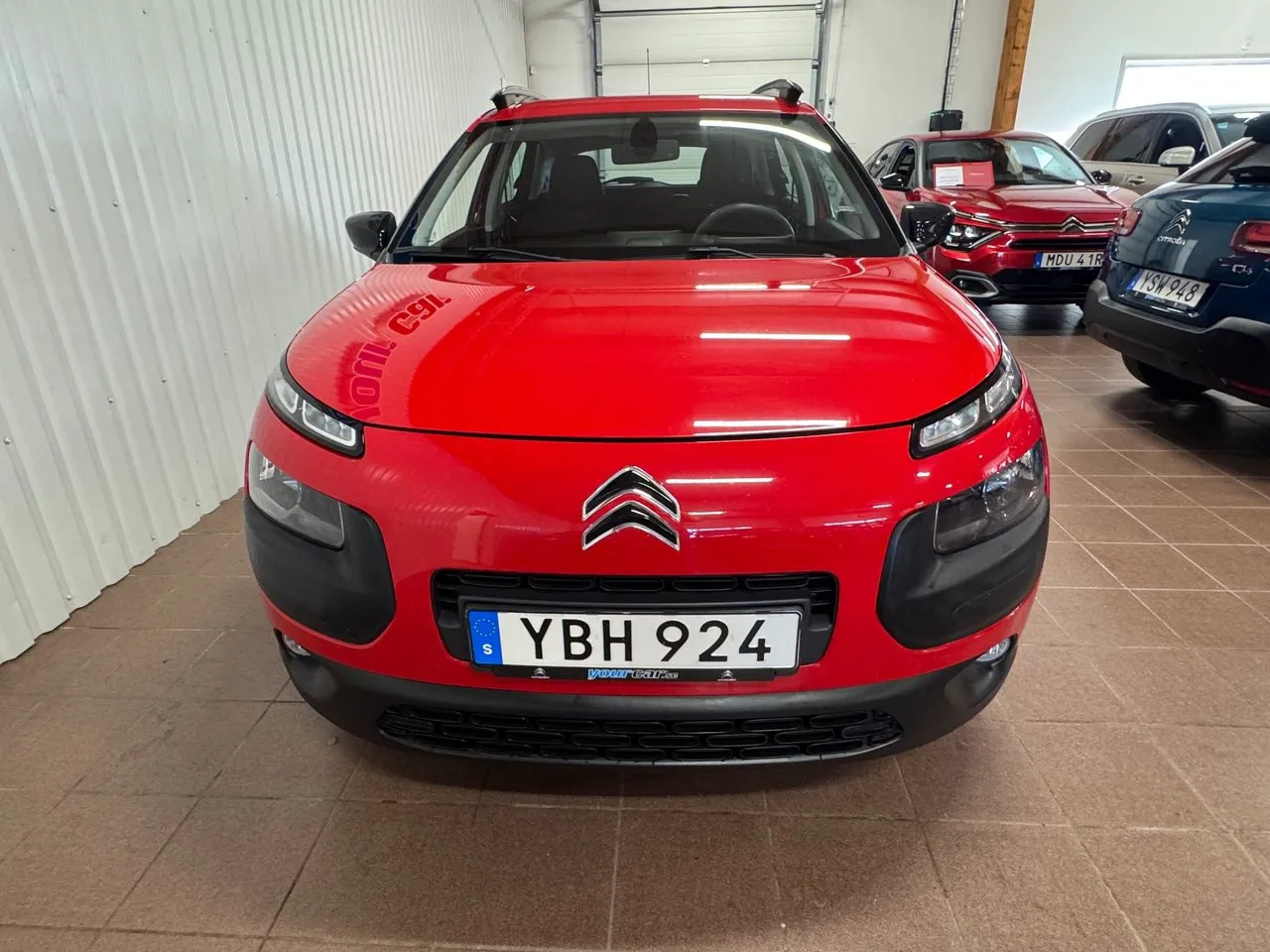 Vehicle image 2