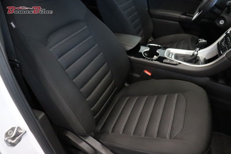 Ford Mondeo bild 17
