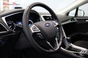 Ford Mondeo bild 9