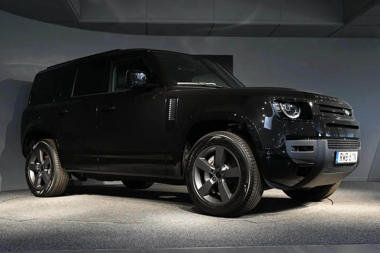 Vehicle image 7