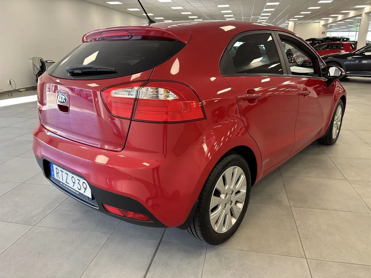 Vehicle image 2