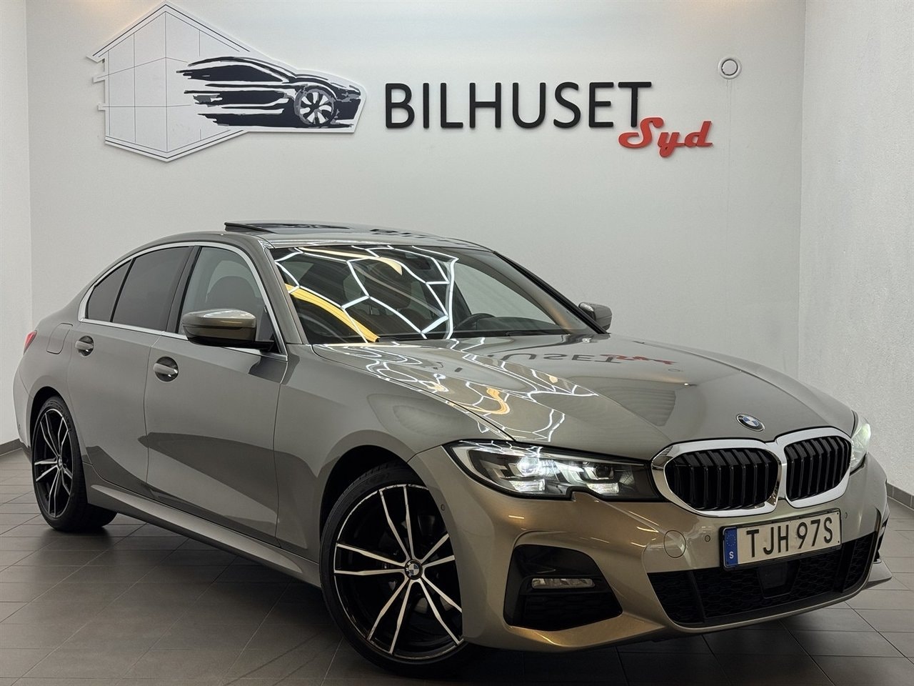 BMW 320
