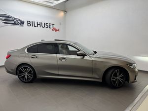 BMW 320 bild 2