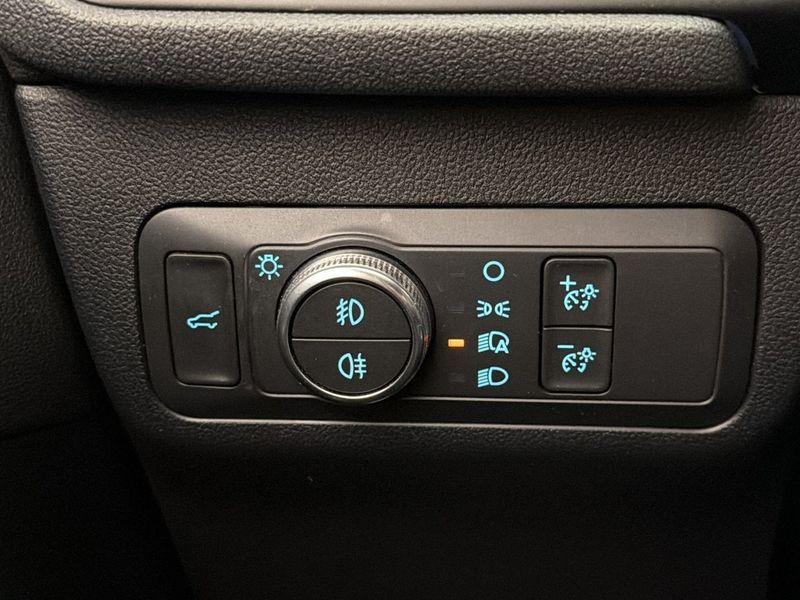 Ford Kuga bild 33