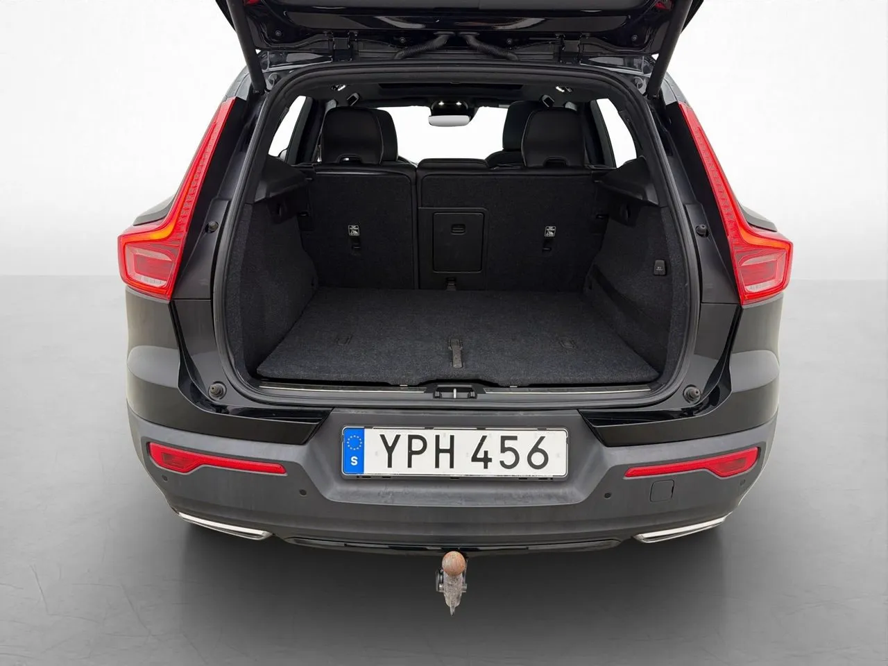Vehicle image 36