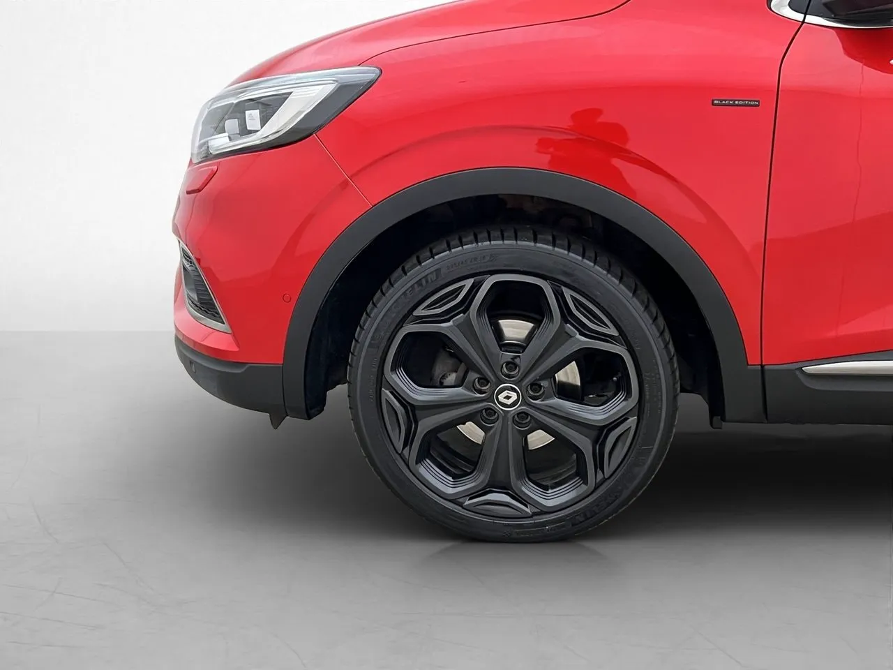 Vehicle image 32