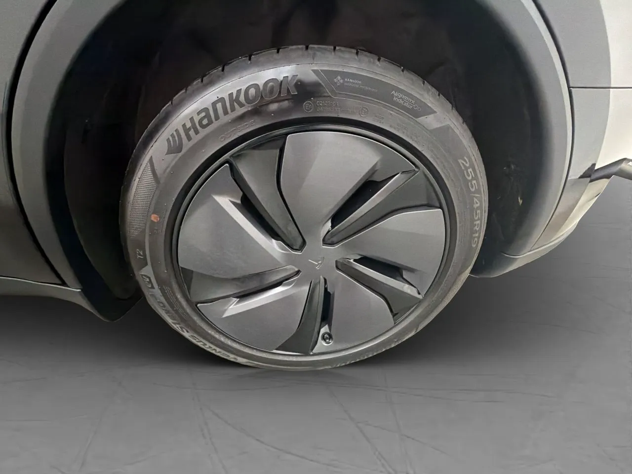 Vehicle image 30