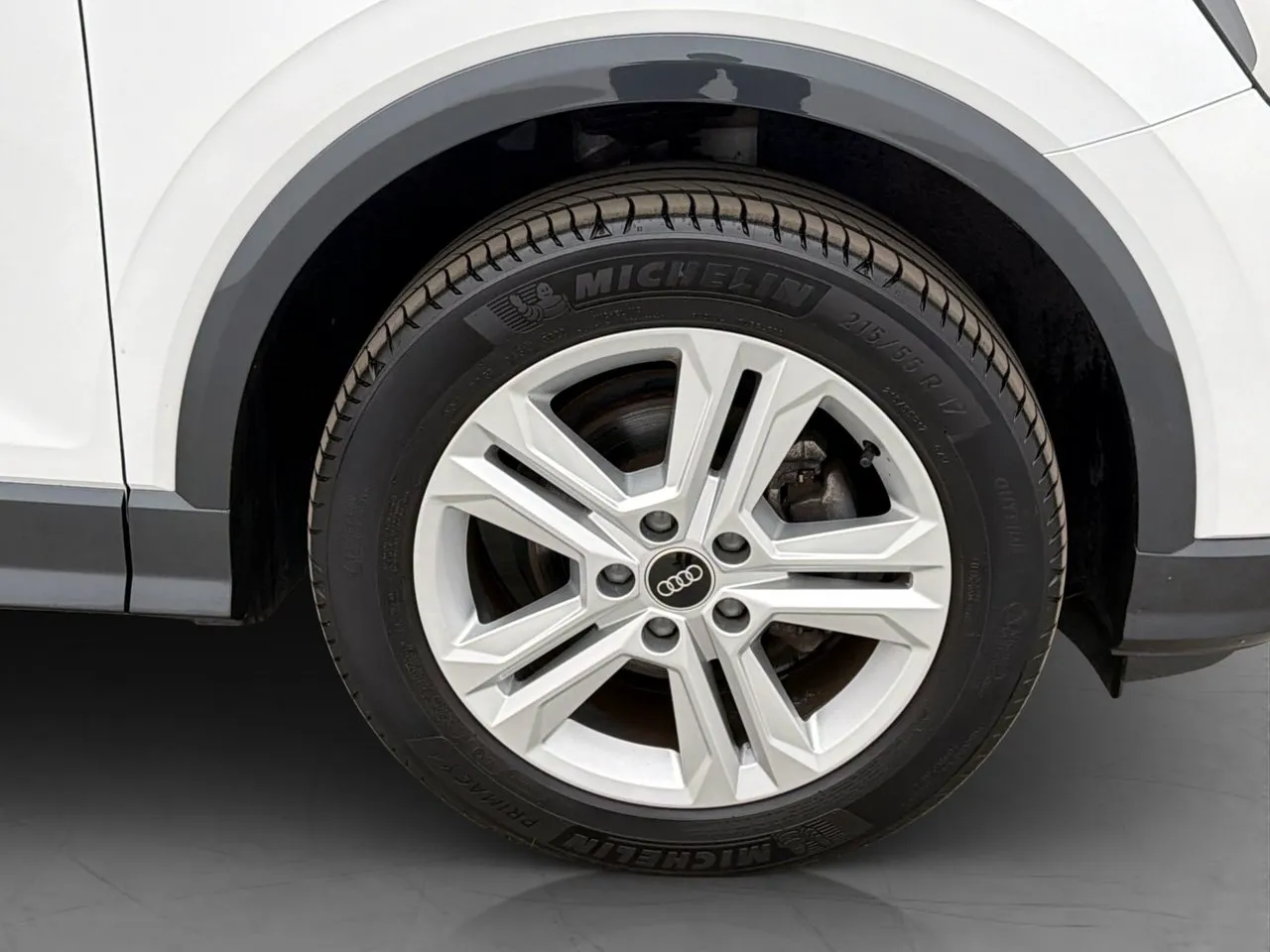 Vehicle image 31