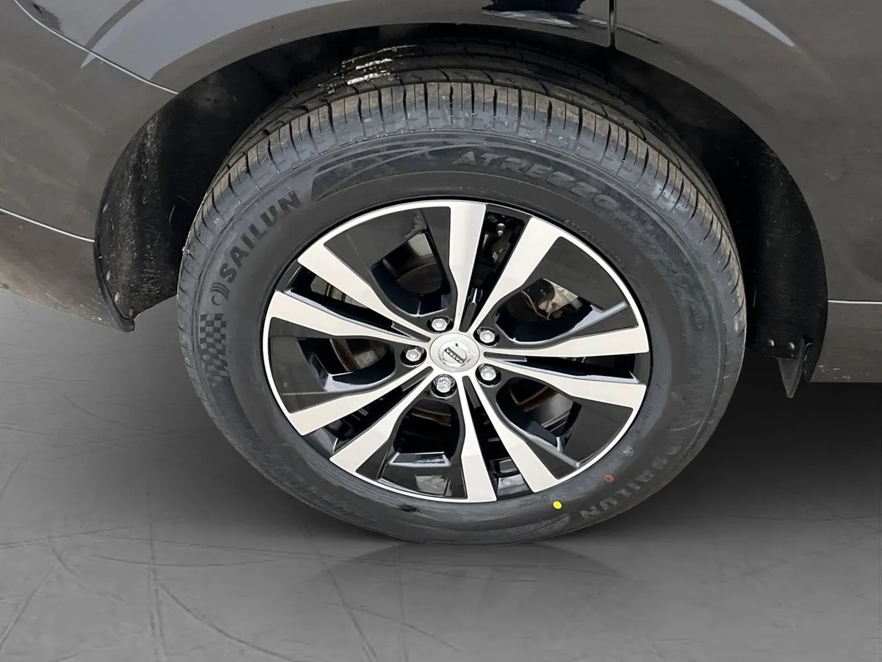 Vehicle image 35