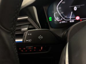BMW 330 bild 11