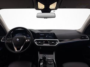 BMW 330 bild 16