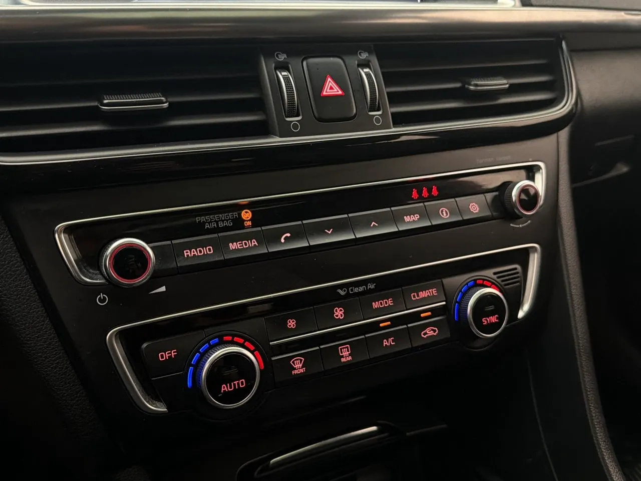 Vehicle image 23
