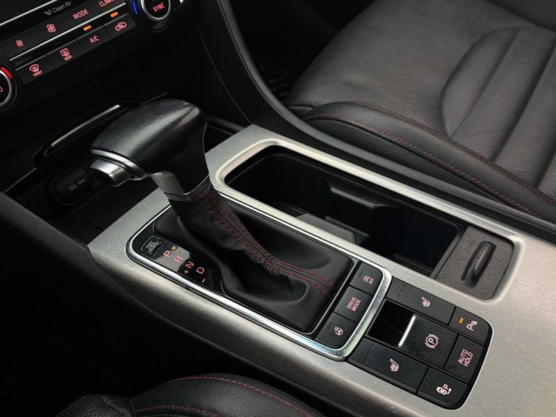 Kia Optima bild 24