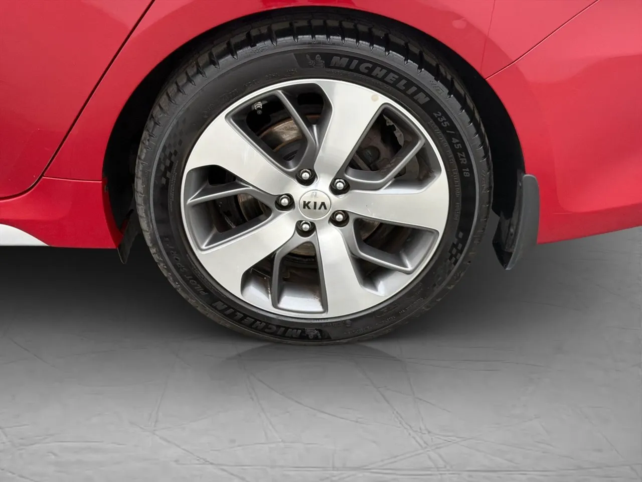 Vehicle image 30