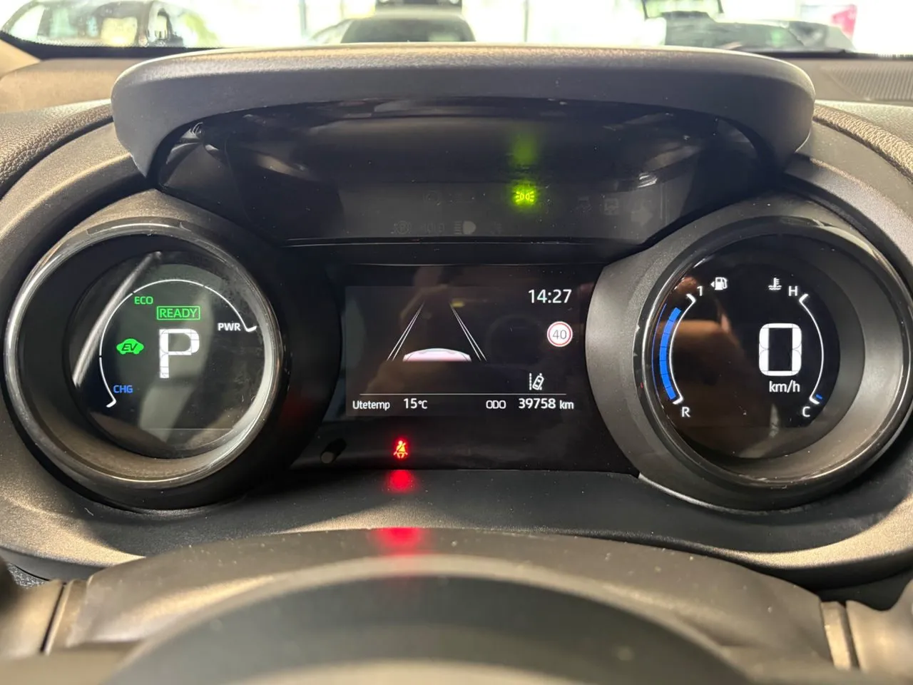 Vehicle image 14
