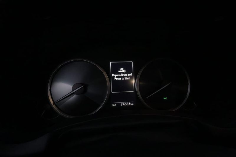 Lexus NX bild 27