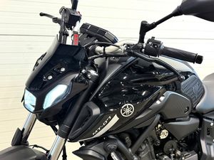 Yamaha MT bild 2