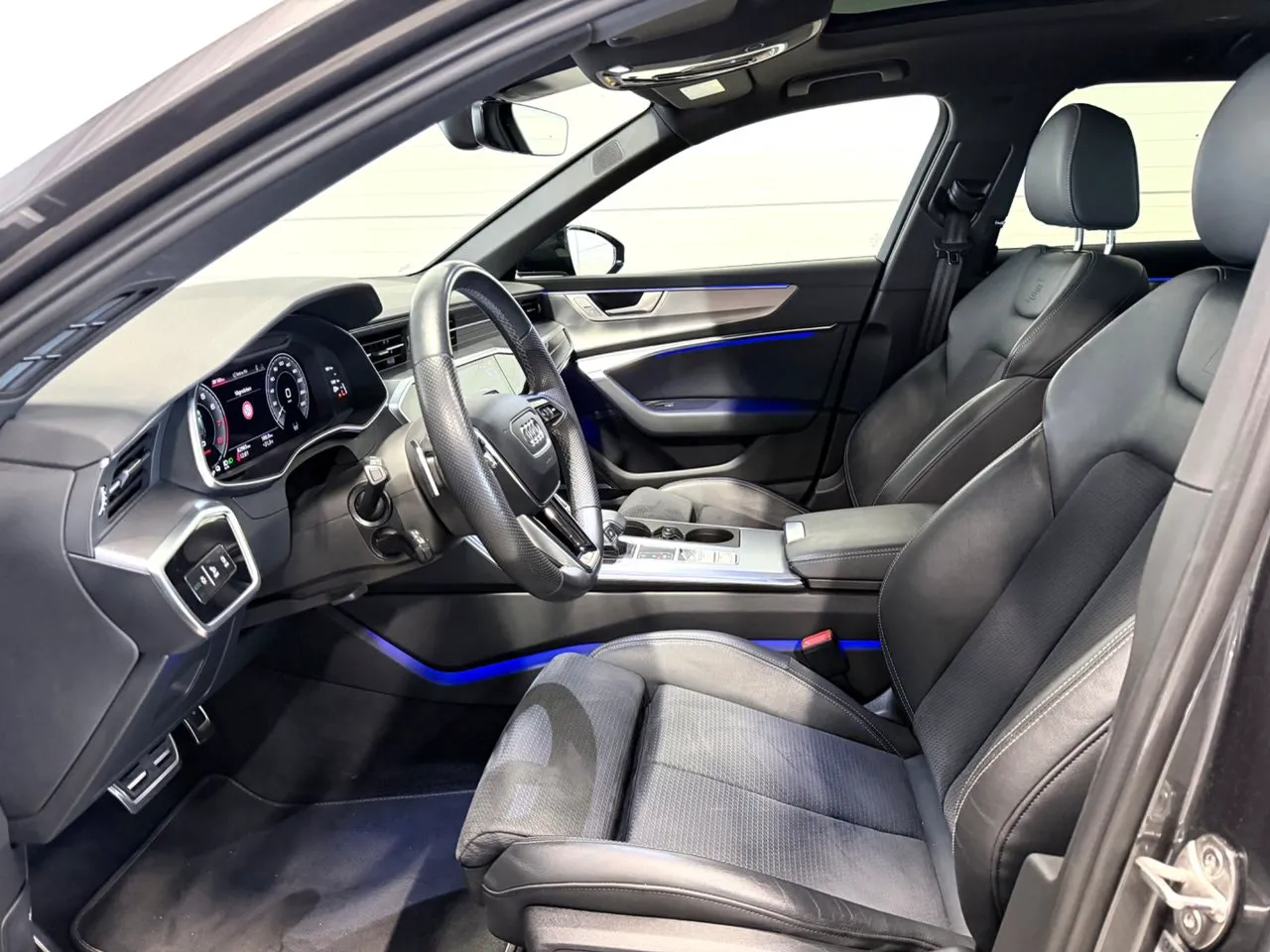 Vehicle image 8