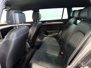 Volkswagen Passat bild 12
