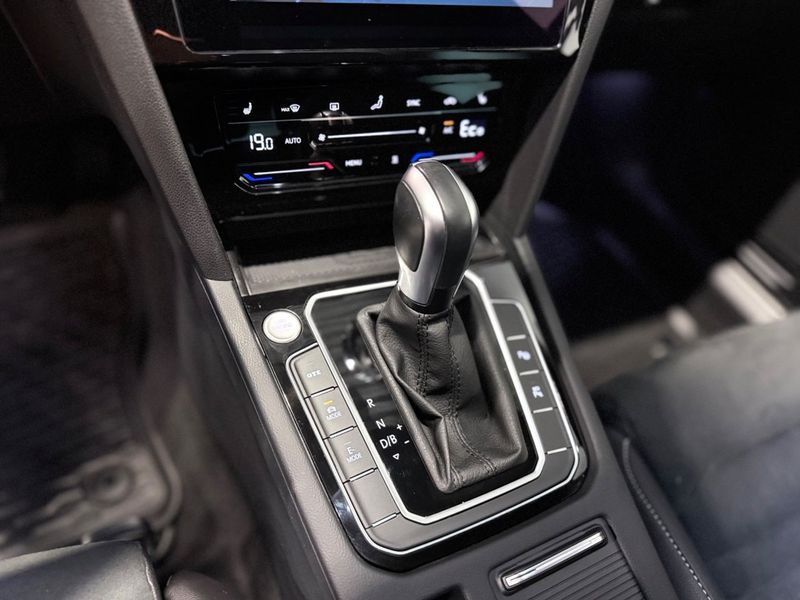 Volkswagen Passat bild 10