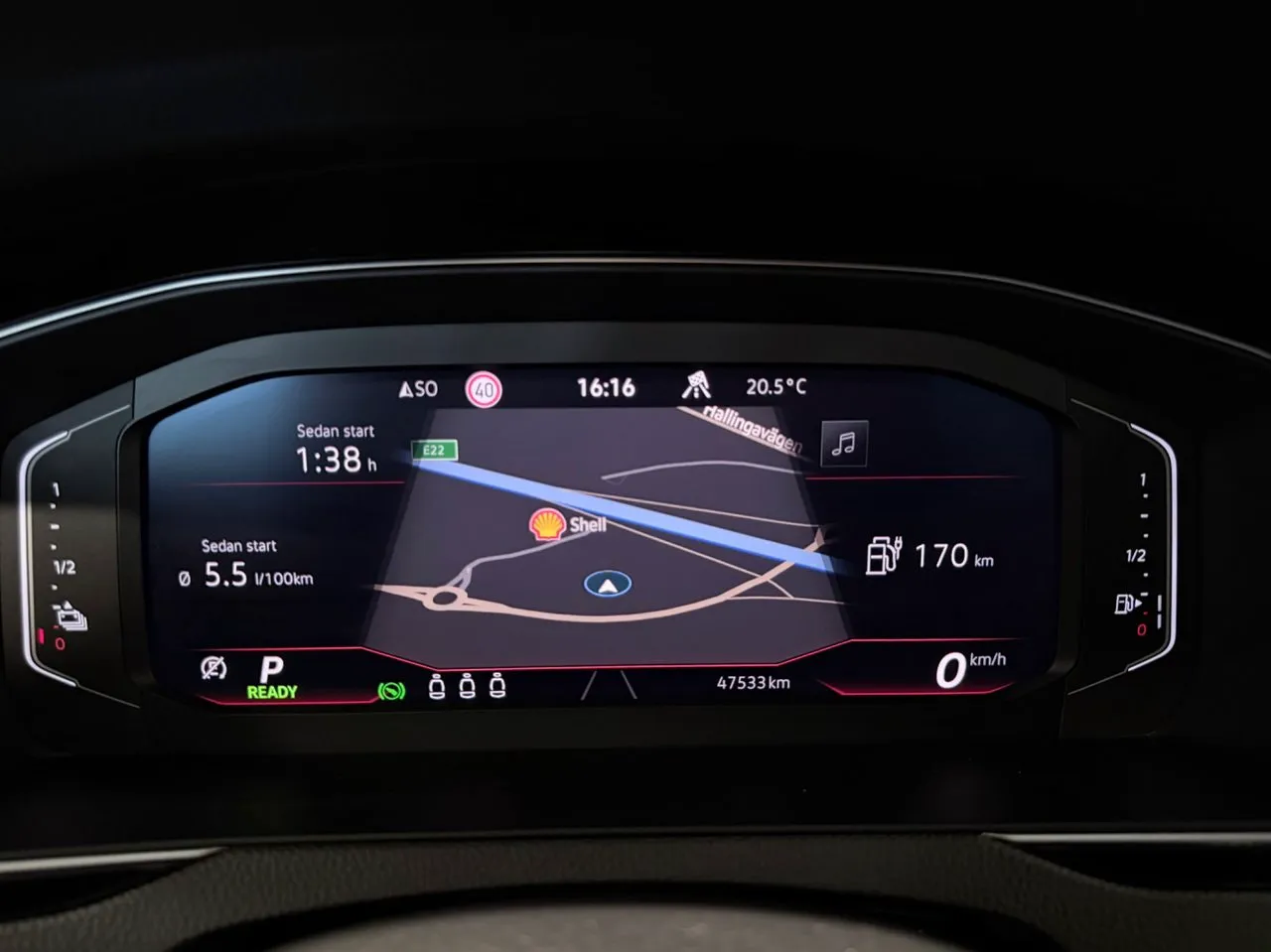 Vehicle image 13