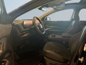 Nissan Ariya bild 7