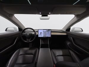 Tesla Model 3 bild 11