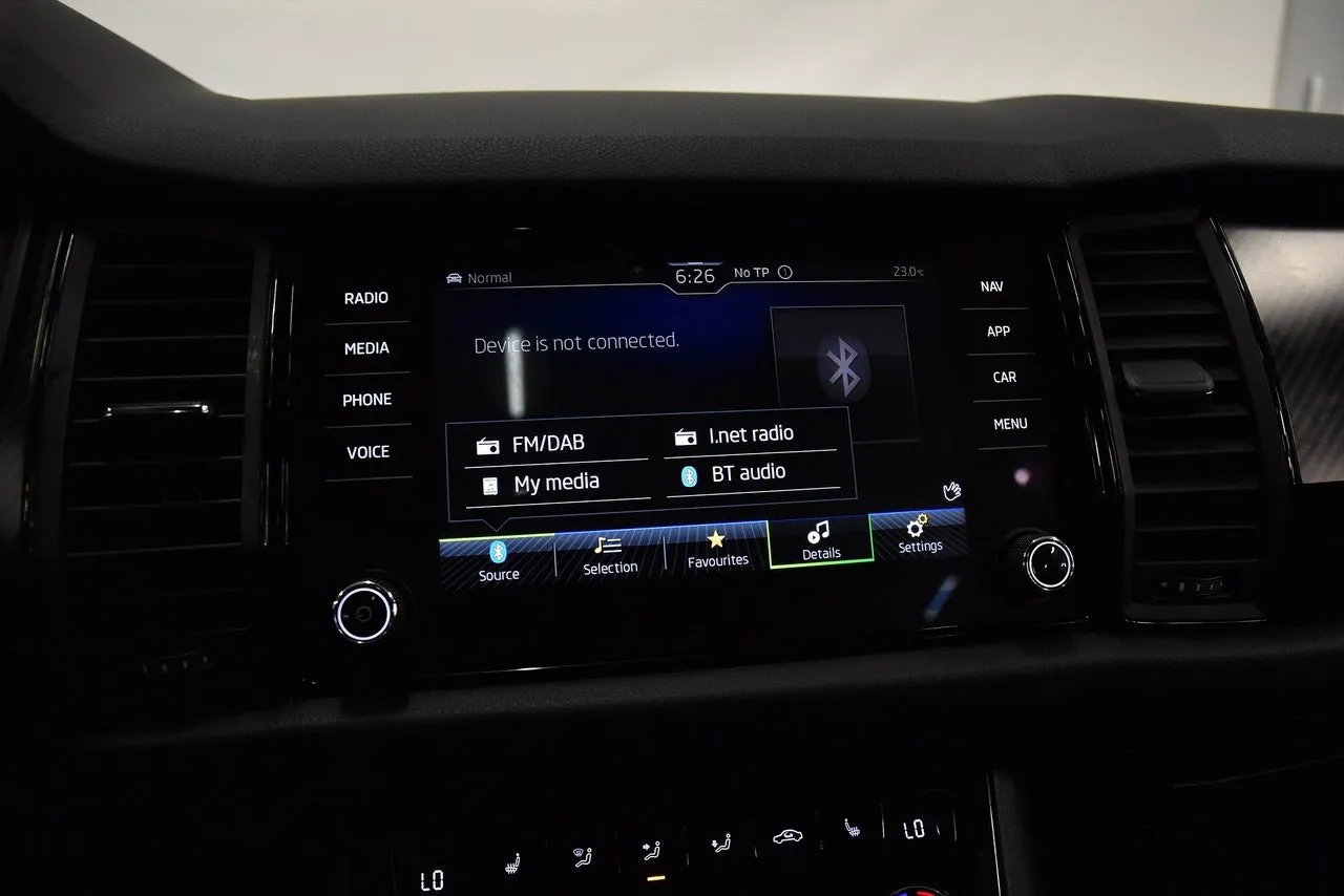 Vehicle image 20