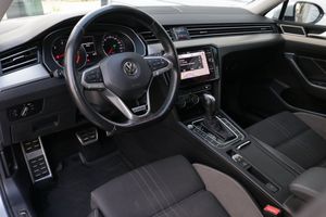 Volkswagen Passat bild 7