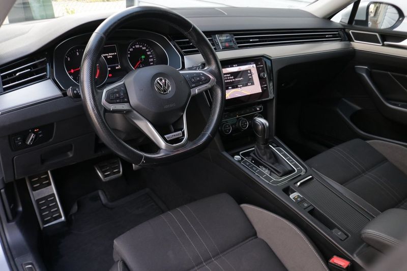 Volkswagen Passat bild 7