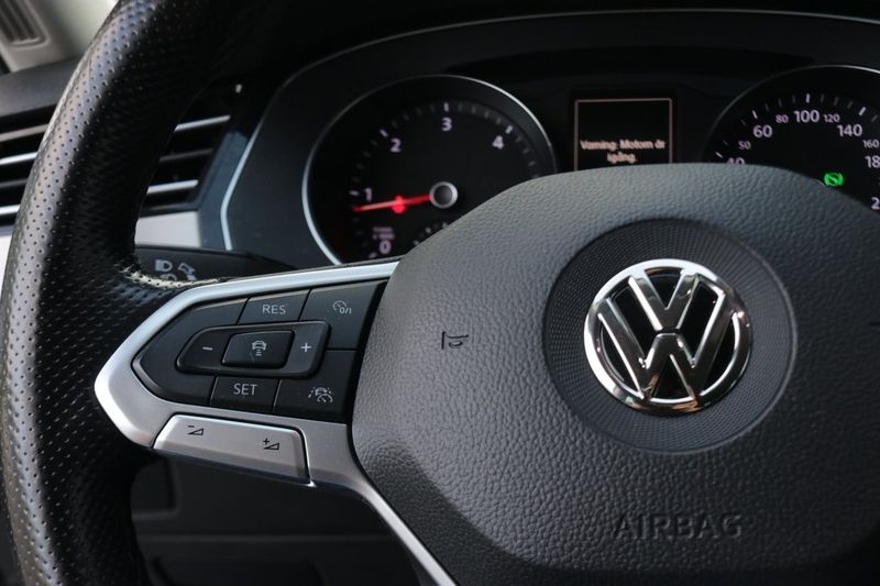 Volkswagen Passat bild 13