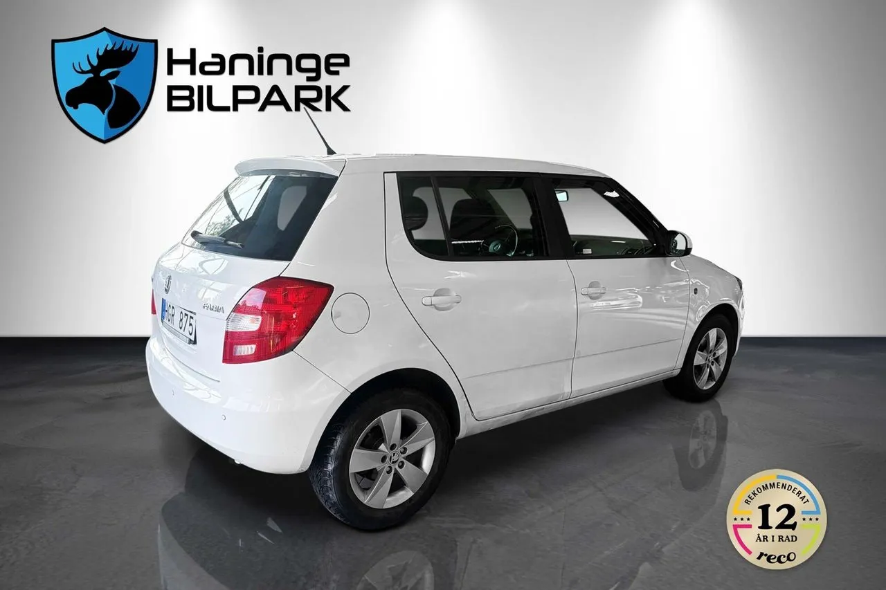 Vehicle image 6