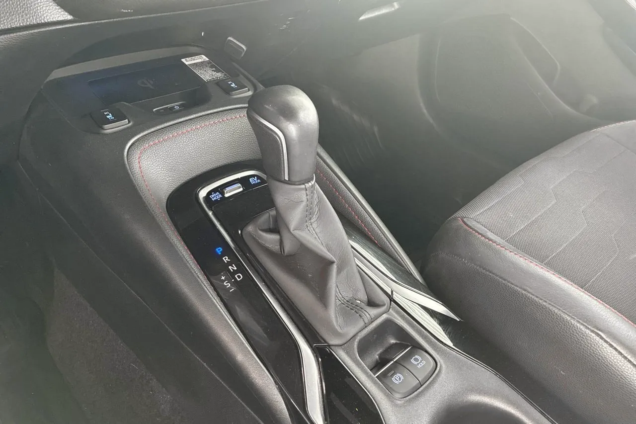 Vehicle image 21
